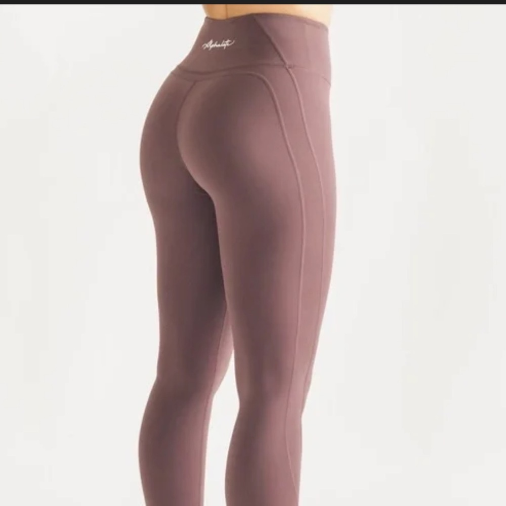 Alphalete Pulse Surge Legging